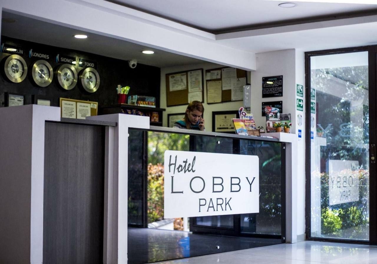 Lobby Park Hotel Medellin Bagian luar foto